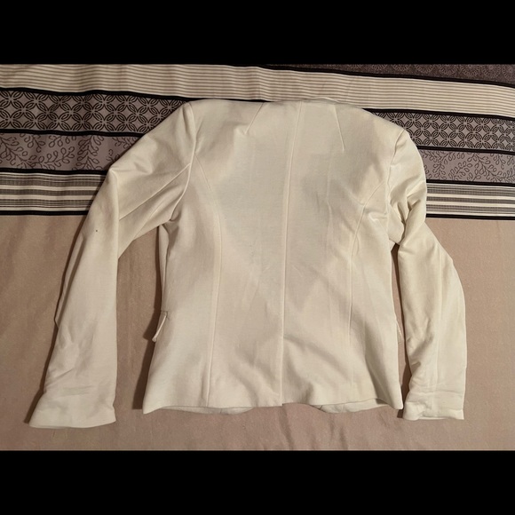 Forever 21 Medium White/Cream Soft Blazer - Picture 2 of 2